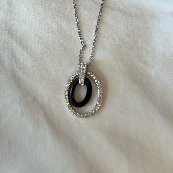 Swarovski crystal necklace - Picture 3 of 3